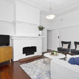 Elegant Art Deco Semi Detached 2-Bed Home by Parks
