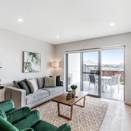 Pristine 3-Bed Kiama Unit with Courtyard