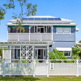 "Xanadu" Charming 2-Bed Retreat by Marcoola Beach, Hotel in Bli Bli