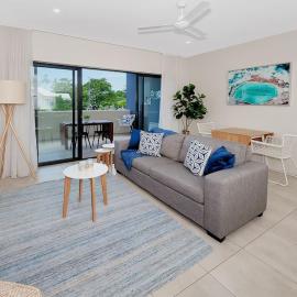 Coastal 2-Bed with Parking & Pool by the Ocean