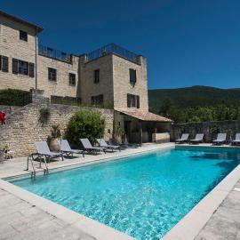 Demeures & Châteaux Hôtel Les Hospitaliers, khách sạn ở Le Poët-Laval