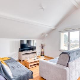 La Suite Familiale - T3 - CNPE - Lagnieu, hotell sihtkohas Lagnieu