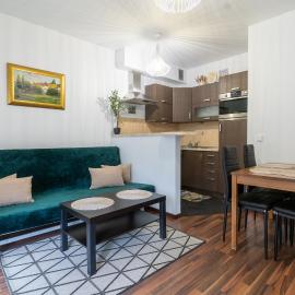 Orkana Spacious Apartment by BookingHost