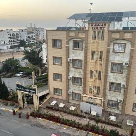 Kasgar Court Hotel, hotel in Karaoğlanoğlu