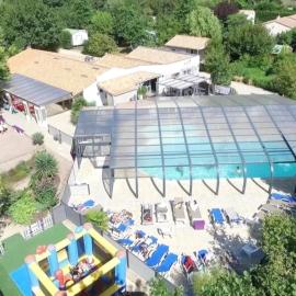 ZEcamping 4 étoiles animaux acceptés bain à remous sauna et solarium, hotell i Apremont