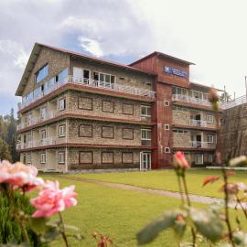 Humming Bird Resort and Executive Suites, готель у місті Муррі