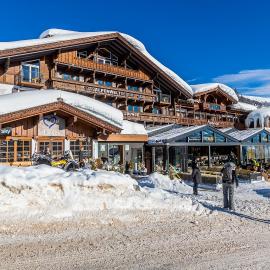 MY ALPENWELT Resort, hotel sa Königsleiten