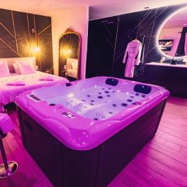 Le Domaine de Louverval Suite & Spa, hotelli kohteessa Doignies