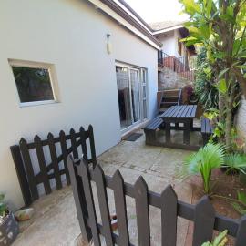 Guest house on Gillian UNIT 2