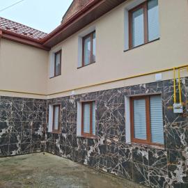 13 Hostel, hotel in Stryi