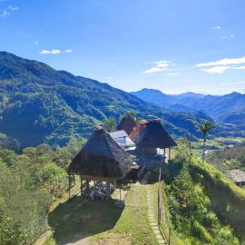 Hiwang Native House Inn & Viewdeck, готель у місті Банауе