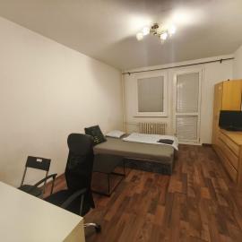 Double Room 17m2 with shared bathroom