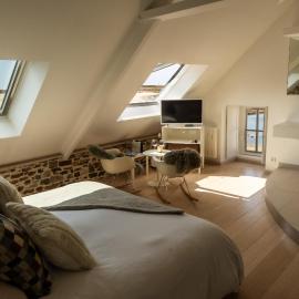 Aux 13 Arches-Logis Hôtel Restaurant, hotel a Portbail
