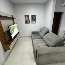 Apartamento com jardim e ar condicionado na sala e quartos na Av Blumenau โรงแรมในซอร์ฮิโซ