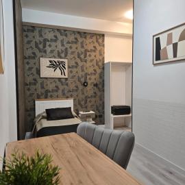 Hotel Cristallo, hotel v mestu Novara