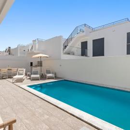 Modern Villa with Private Pool Near Baleal Beach