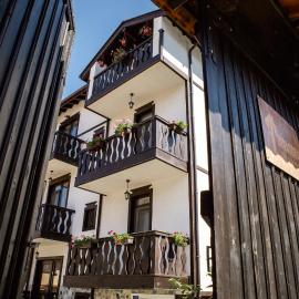 Topalovi Guest House, hotel in Zlatograd