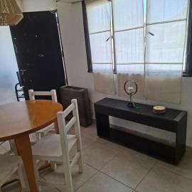 departamente en primer piso para 2 personas