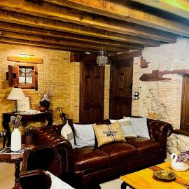 BocallenaRural LASTRAS DE CUELLAR, hotel in Lastras de Cuéllar