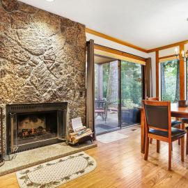 Salmon River Condo #5, hotel di Welches