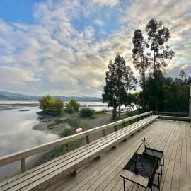Casa en Bahía del rio Maule, naturaleza, tranquilidad, pet friendly, hótel í Constitución