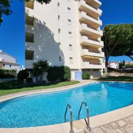 Encantador apartamento de 2 habitaciones en L'Escala con terraza privada - HISP-236-26