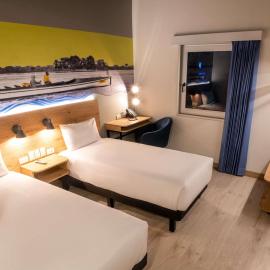 Ibis Styles El Malecon Guayaquil, hotel u gradu Gvajakil