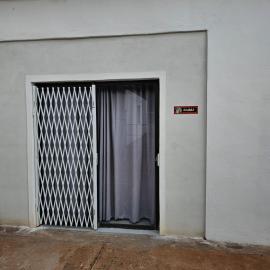 Lalapanzi - Nxabba, hotel in Olifantshoek