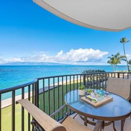 Kahana Reef 201 · KR 201 OceanFront 1BD Condo w Ocean Views Pool