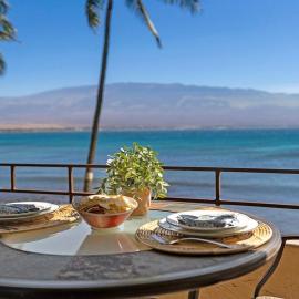 Island Sands 210 · IS 210 OceanFront Condo Expansive Ocean Views, Hotel in Maalaea
