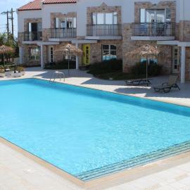 Viesnīca Villa mit Pool in Makry Gialos - Grapevine, 200 Meter zum Strand pilsētā Pilalímata