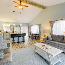 2 Mi to Boardwalk! Bright Bethany Beach Home, hotel a Bethany Beach