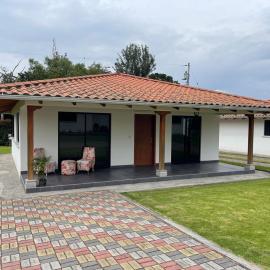 Quinta María Mercedes - Nature Retreat，Puembo的飯店