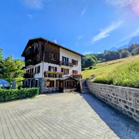 360 Viewpoint Alpine Apartments "Mont Blanc" โรงแรมในวัลตูร์นอนช์