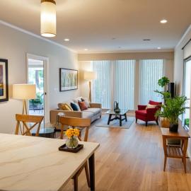 Modern Venice Beach Stay - Walk to Marina & Boardwalk, hotel di Los Angeles