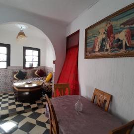 Arch Guesthouse - Dorm for Budget Travelers in Tangier، فندق في طنجة