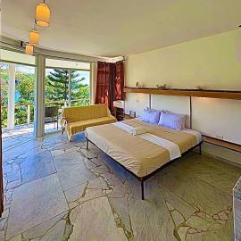 Romblon में, होटल Lonos Circle Ocean View Room