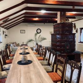 Magyar Lovasvendégház, готель у місті Сільвашварад