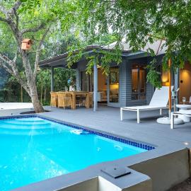 The Cabin Luxury Safari Villa, Private Pool, Hot tub, Outdoor Shower, Giraffe Tower, Free Standing Bath, Private Game Reserve, Romantic Getaway, Ultimate Bush Luxury, hotel u gradu 'Hluhluwe'