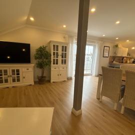 Landhausstübchen 105qm mit Balkon-2 Schlafzimmer-Bad-WC-WiFi-Kaffeemaschine-Waschmaschine-Trockner-Föhn-Handtücher und Bettwäsche-sehr familienfreundlich, hotel em Eichenzell