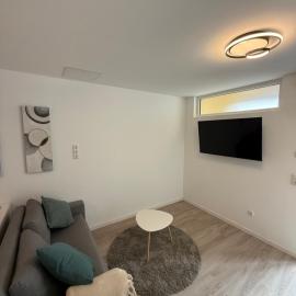 Smart Home Bad Camberg - moderne Ferienwohnung, hotel i Bad Camberg