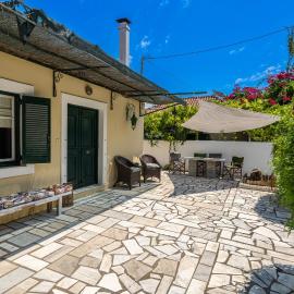 Lena’s traditional villa