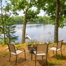 Getogether Pines Lakeside Cabin Resort, hotel a Orland