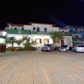 Hotel Master, מלון בסלינס