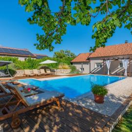 Vacation house Ivanka: Krivodol şehrinde bir otel