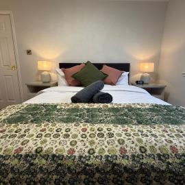 Luxury townhouse in Stirling, hotel v destinaci Stirling