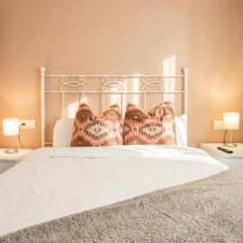 Spacious 2 bedroom apt in the heart of Triana