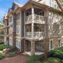 Elegant Reynolds Lake Oconee - Golf and Serenity, hotel in Greensboro