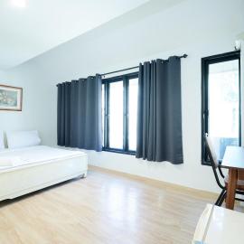 XX Snap inn Sukhumvit 1 สแนป สุขุมวิท ซอย 1