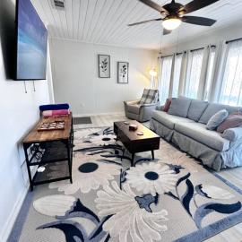Sunlit Sands Destin Condo, hotel em Destin